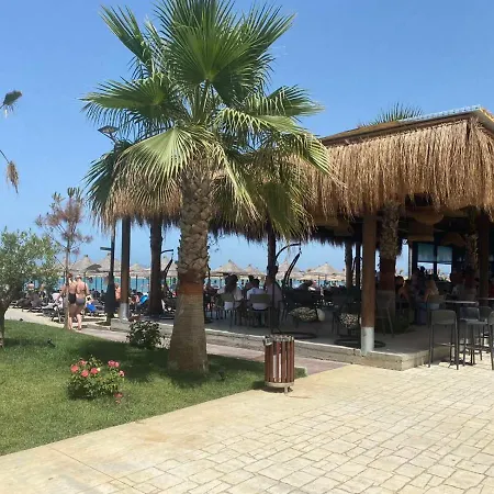 Qerret Boutique * Golem (Tirana)