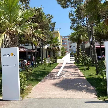 Qerret Boutique * Golem (Tirana)