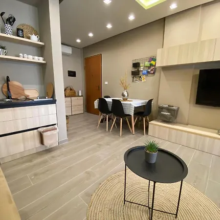 Qerret Boutique Studio Golem (Tirana)