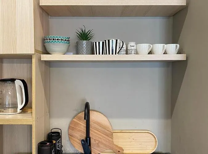 Qerret Boutique * 格勒姆